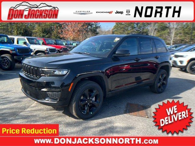 new 2025 Jeep Grand Cherokee car, priced at $42,995