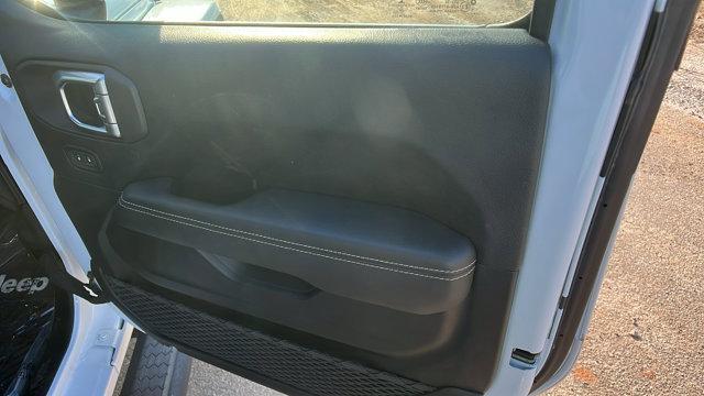 used 2021 Jeep Wrangler Unlimited car, priced at $27,995