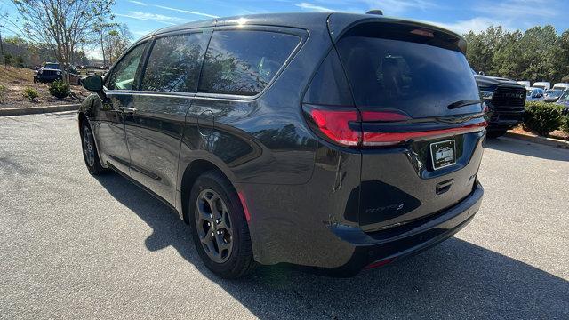 used 2022 Chrysler Pacifica Hybrid car, priced at $24,995