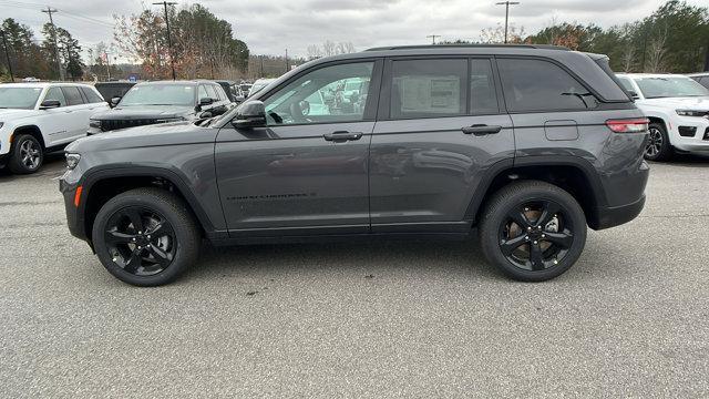 new 2025 Jeep Grand Cherokee car, priced at $48,170