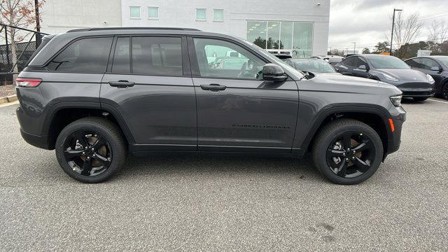 new 2025 Jeep Grand Cherokee car, priced at $48,170