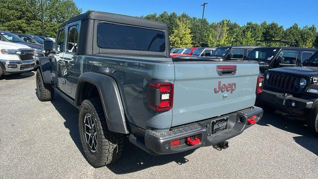 new 2025 Jeep Gladiator car, priced at $56,380