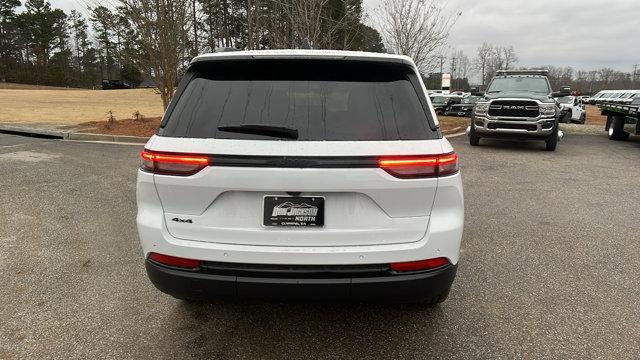 new 2025 Jeep Grand Cherokee car, priced at $41,999