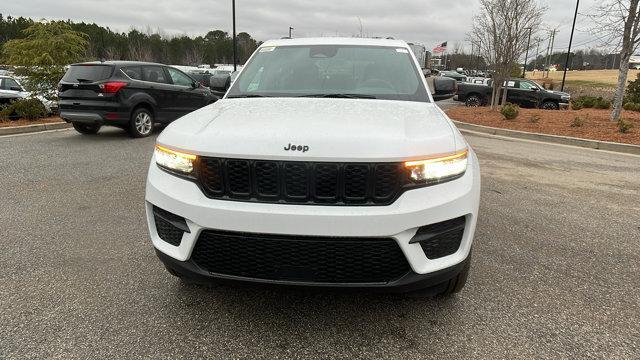 new 2025 Jeep Grand Cherokee car, priced at $41,999