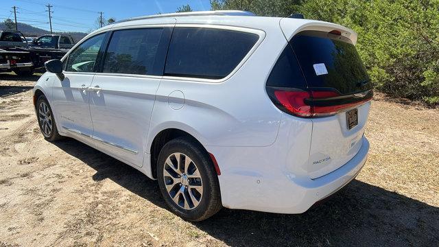 new 2025 Chrysler Pacifica Hybrid car, priced at $45,480