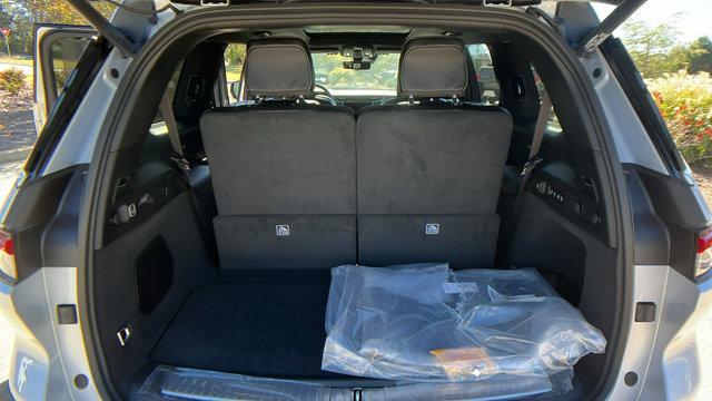 new 2025 Jeep Grand Cherokee L car, priced at $68,230
