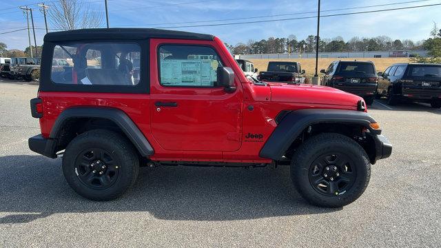 new 2025 Jeep Wrangler car, priced at $33,585