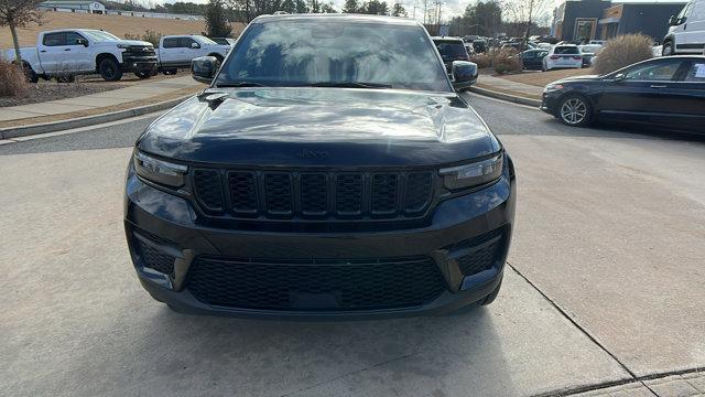 used 2024 Jeep Grand Cherokee car, priced at $35,995