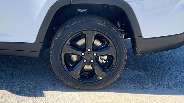 new 2025 Jeep Grand Cherokee L car, priced at $42,580