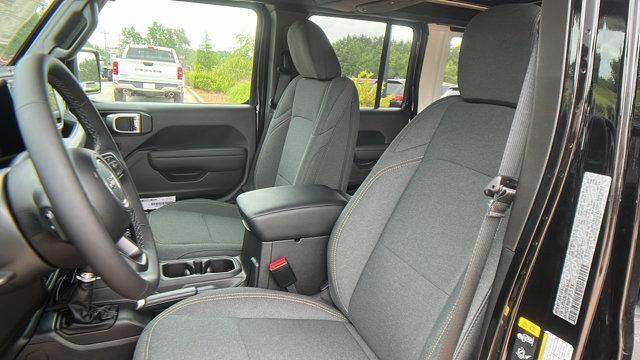 new 2025 Jeep Wrangler car, priced at $43,995