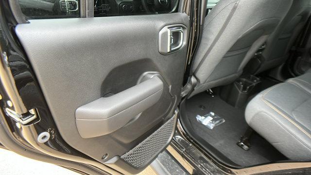 new 2025 Jeep Wrangler car, priced at $43,995