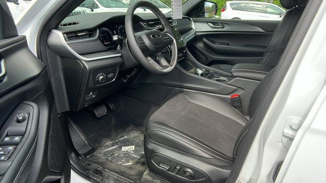 new 2024 Jeep Grand Cherokee L car, priced at $38,580