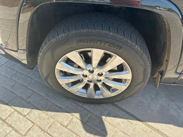 used 2018 Jeep Cherokee car, priced at $12,995