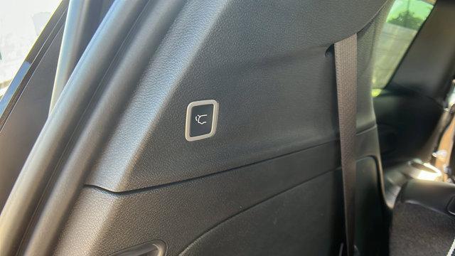 new 2025 Chrysler Pacifica car, priced at $39,995