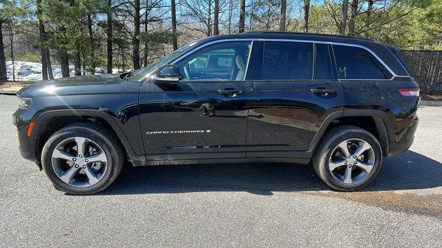 new 2024 Jeep Grand Cherokee car, priced at $42,999