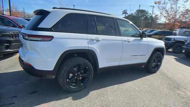 new 2025 Jeep Grand Cherokee car, priced at $44,475