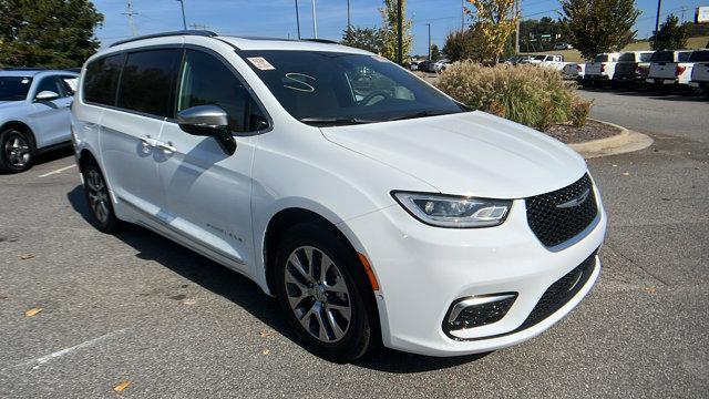 used 2023 Chrysler Pacifica Hybrid car, priced at $38,995