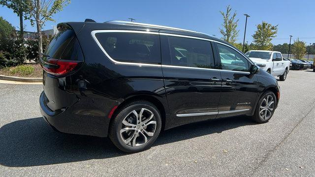 new 2024 Chrysler Pacifica car, priced at $52,925