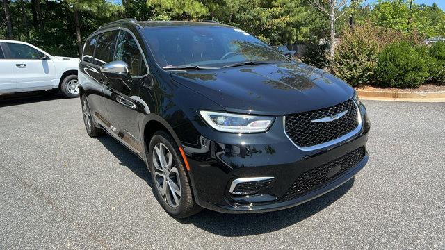 new 2024 Chrysler Pacifica car, priced at $52,925