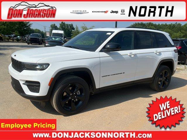 new 2025 Jeep Grand Cherokee car, priced at $39,995