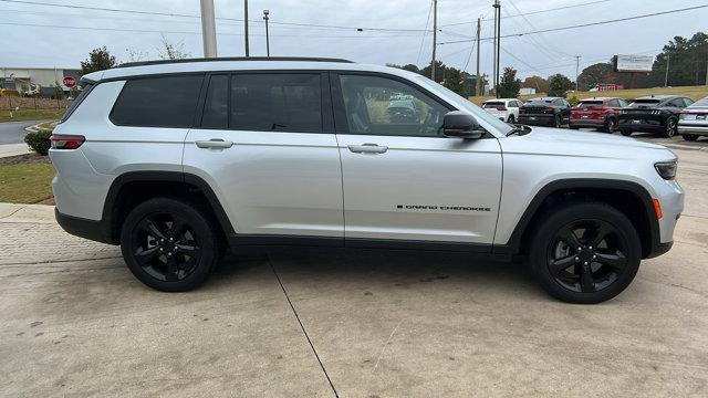 used 2023 Jeep Grand Cherokee L car, priced at $27,995