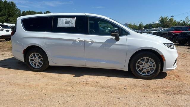 new 2026 Chrysler Pacifica car, priced at $38,460