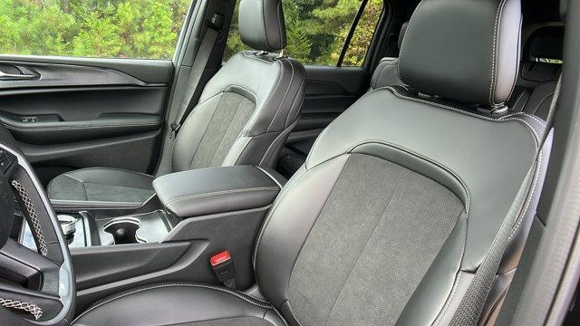 new 2025 Jeep Grand Cherokee L car, priced at $41,370