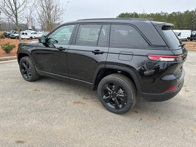 new 2025 Jeep Grand Cherokee car, priced at $49,170