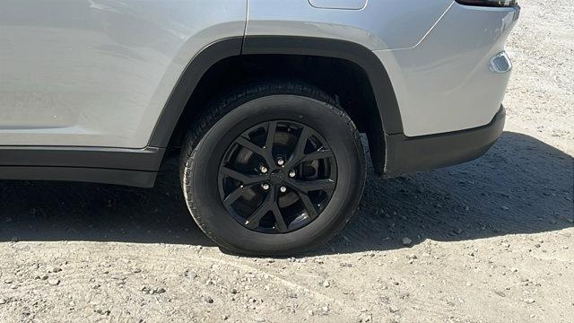 used 2024 Jeep Grand Cherokee L car, priced at $25,499