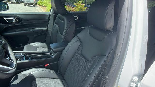 new 2025 Jeep Compass car, priced at $32,160