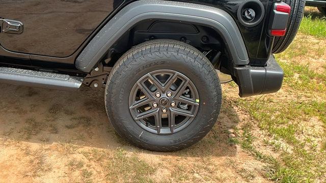 new 2025 Jeep Wrangler car, priced at $41,995