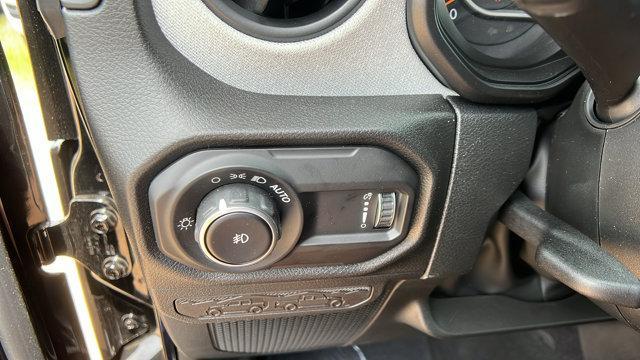 new 2025 Jeep Wrangler car, priced at $41,995