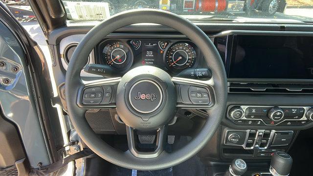 new 2025 Jeep Gladiator car