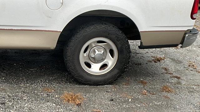 used 2000 Ford F-150 car, priced at $3,995