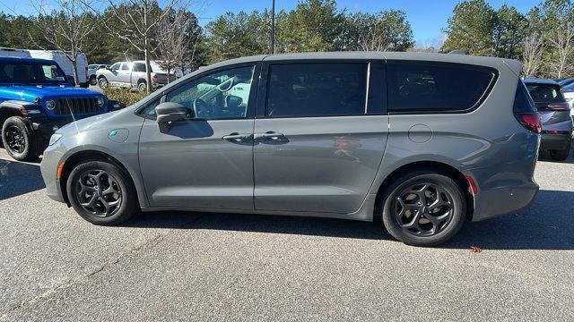 used 2022 Chrysler Pacifica Hybrid car, priced at $24,995