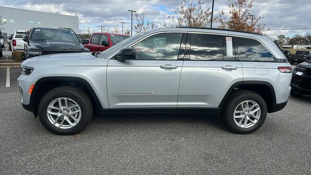 new 2025 Jeep Grand Cherokee car, priced at $42,175