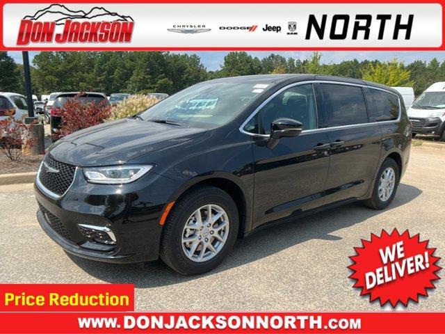 new 2026 Chrysler Pacifica car, priced at $38,995