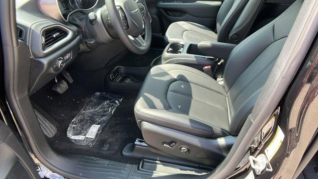 new 2026 Chrysler Pacifica car, priced at $38,995