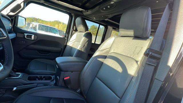 new 2026 Jeep Wrangler car, priced at $61,440