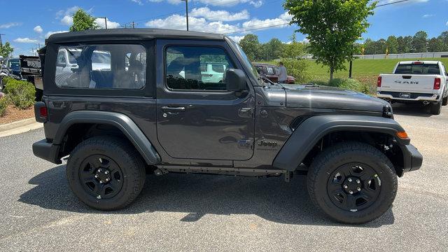 new 2025 Jeep Wrangler car, priced at $34,685