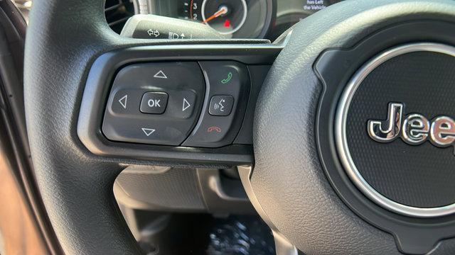 new 2025 Jeep Wrangler car, priced at $34,685