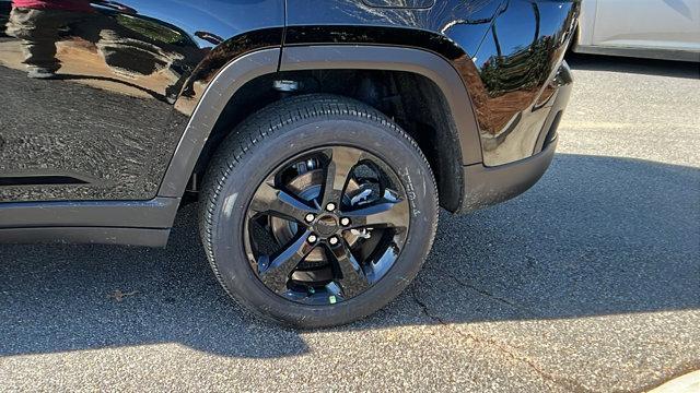 new 2025 Jeep Grand Cherokee car, priced at $43,170