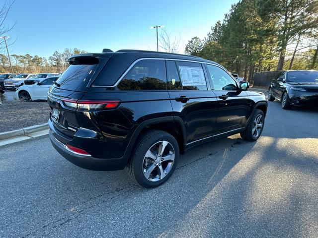 new 2025 Jeep Grand Cherokee car, priced at $48,950