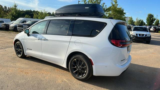 new 2025 Chrysler Pacifica car, priced at $47,650