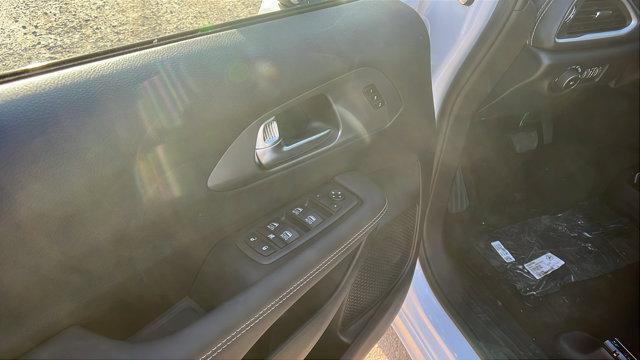 new 2025 Chrysler Pacifica car, priced at $47,650