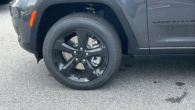 new 2025 Jeep Grand Cherokee L car, priced at $39,999