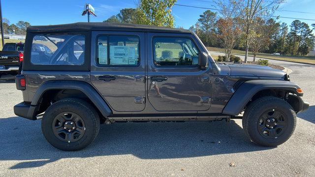 new 2025 Jeep Wrangler car, priced at $41,685