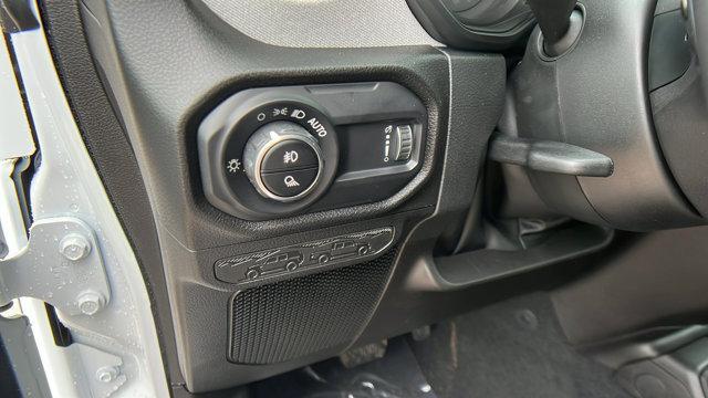new 2025 Jeep Gladiator car, priced at $37,999