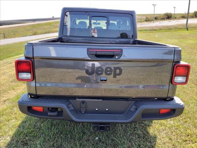 new 2024 Jeep Gladiator car, priced at $39,777