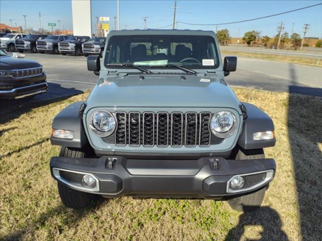 new 2025 Jeep Gladiator car, priced at $43,777